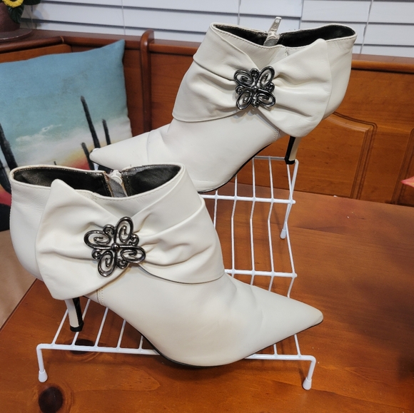Aldo Shoes - ALDO white leather heeled booties
